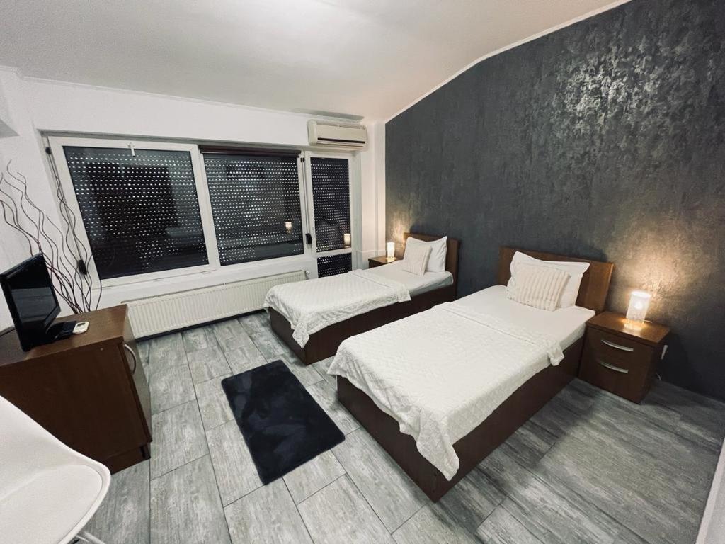 Hotel Rivoli Бухарест Екстер'єр фото