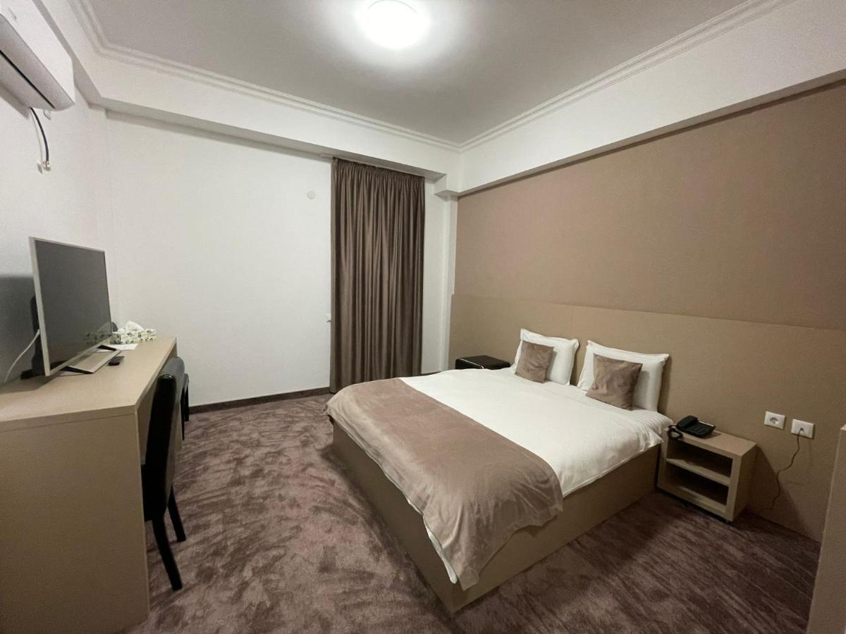 Hotel Rivoli Бухарест Екстер'єр фото